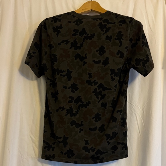 Converse Men's All Star Camo Tee -‎ Black and Brown - size XS - Picture 5 of 6